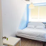 Krovat Na Deribasovskoy Hostel *