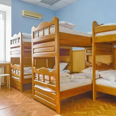 Krovat Na Deribasovskoy *