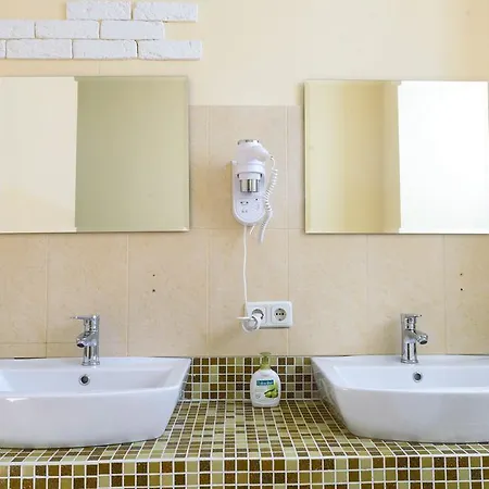 Krovat Na Deribasovskoy Hostel Odesa