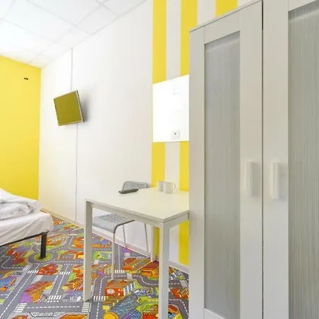 Krovat Na Deribasovskoy Hostel Odesa