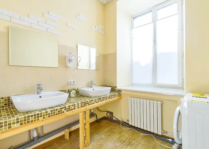 Krovat Na Deribasovskoy * Odessa