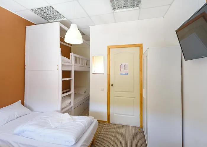 Krovat Na Deribasovskoy Hostel *