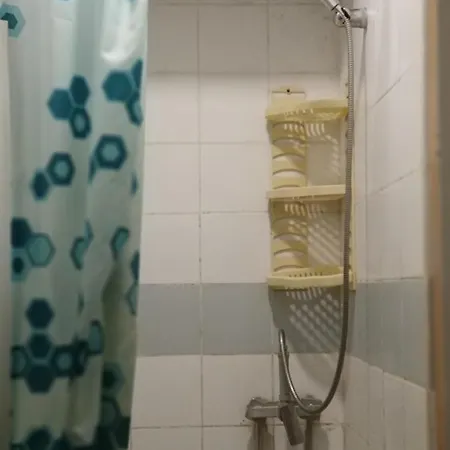 Krovat Na Deribasovskoy Hostel