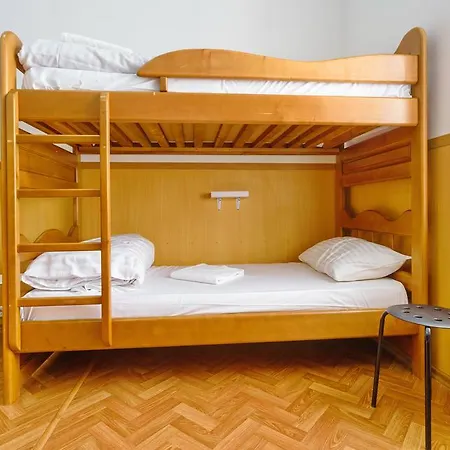 Hostel Krovat Na Deribasovskoy Odessa