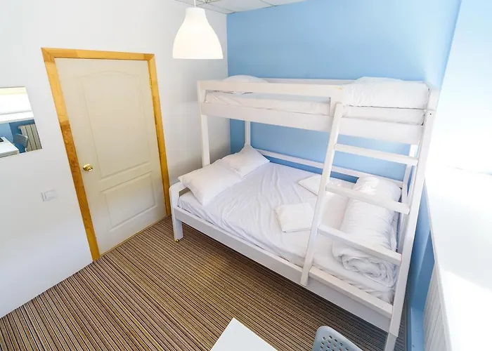 Krovat Na Deribasovskoy Hostel *