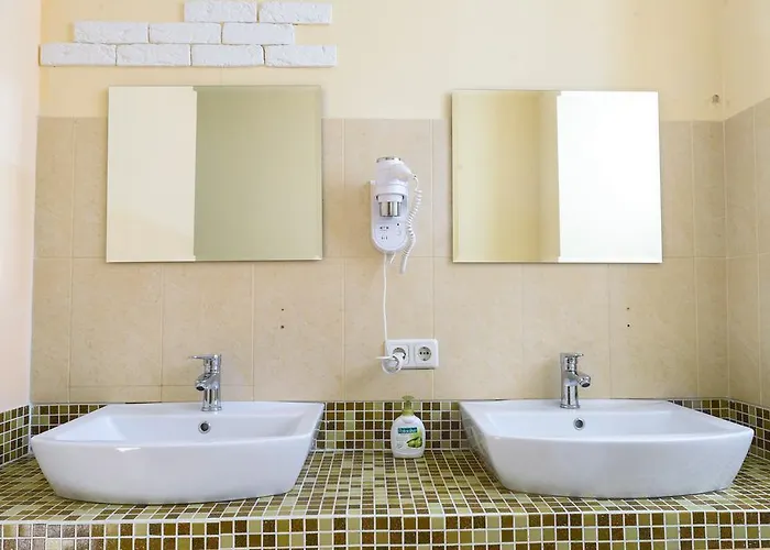 Krovat Na Deribasovskoy Hostel Οδησσός