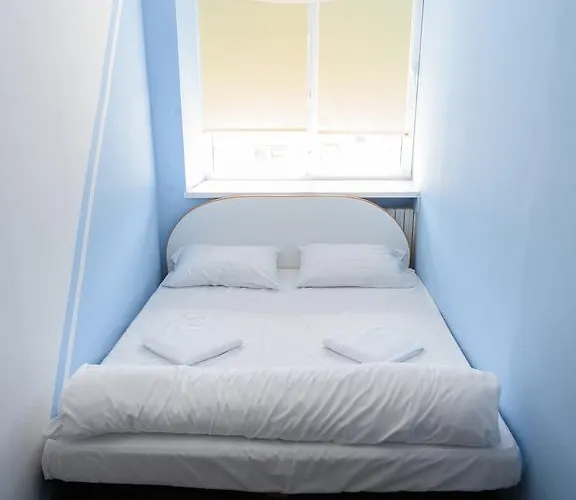 Krovat Na Deribasovskoy Hostel