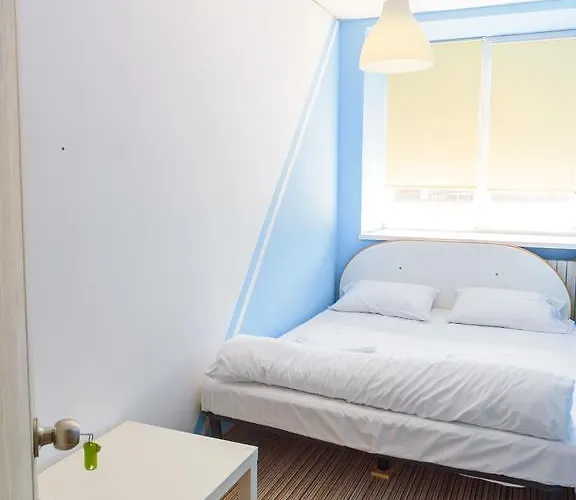 Krovat Na Deribasovskoy Hostel *